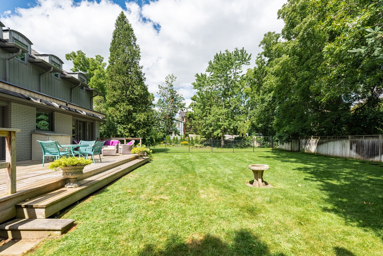 2267 Cedarberry Court, Oakville