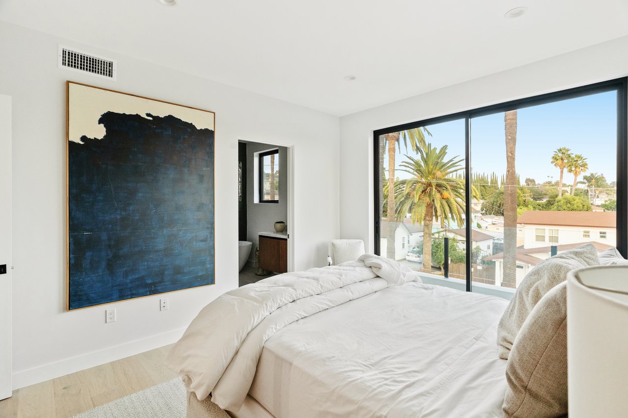 Ambrosia at Hillhurst