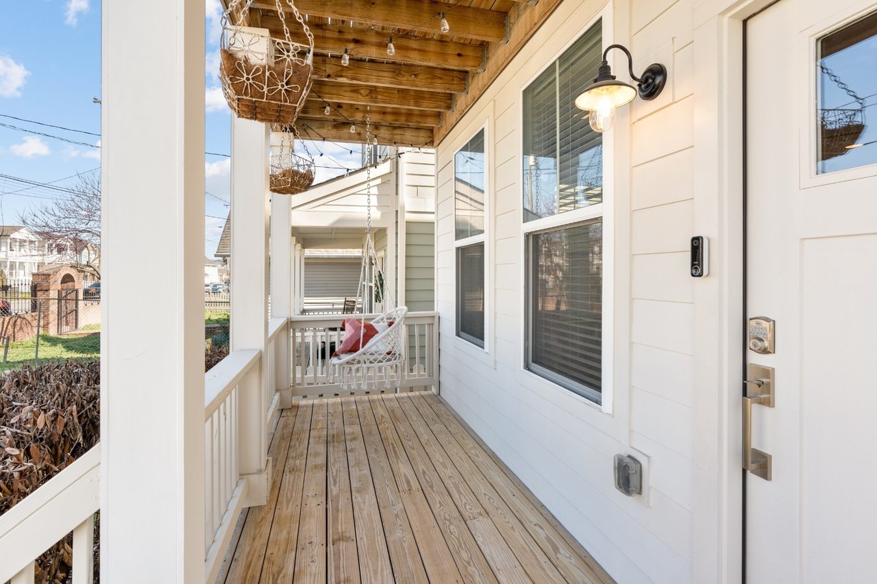 6117 California Ave #B