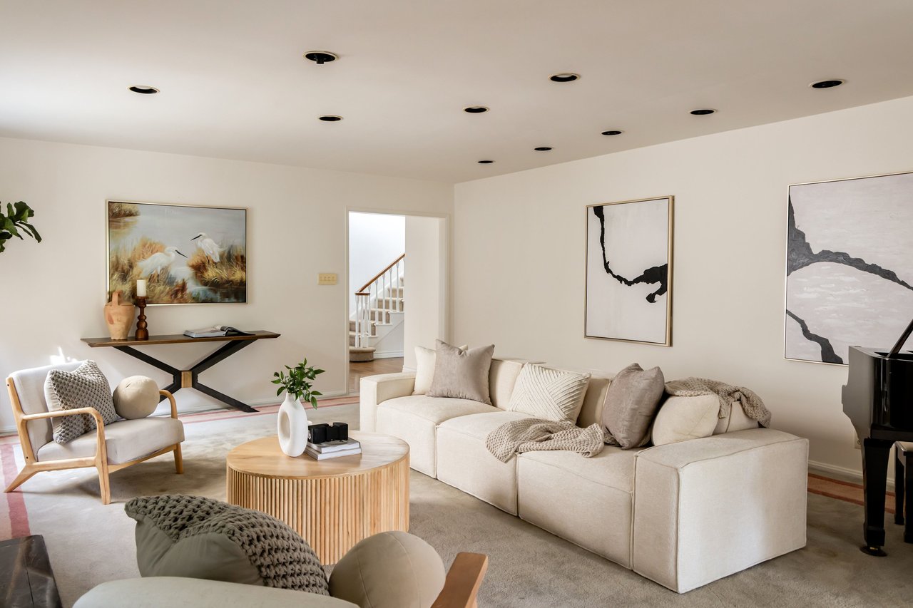 Beverlywood Residence