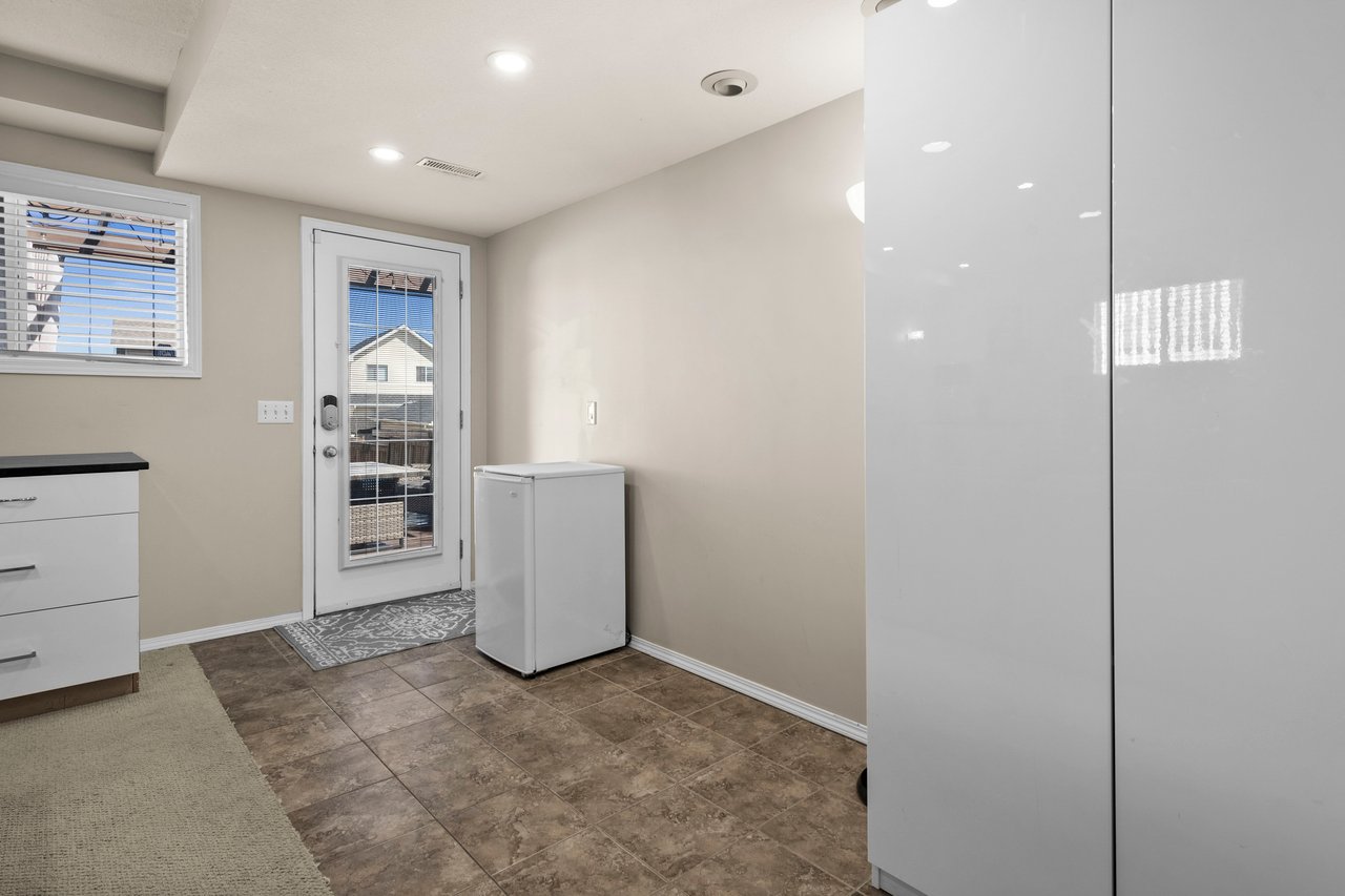 36 Hidden Hills Road NW