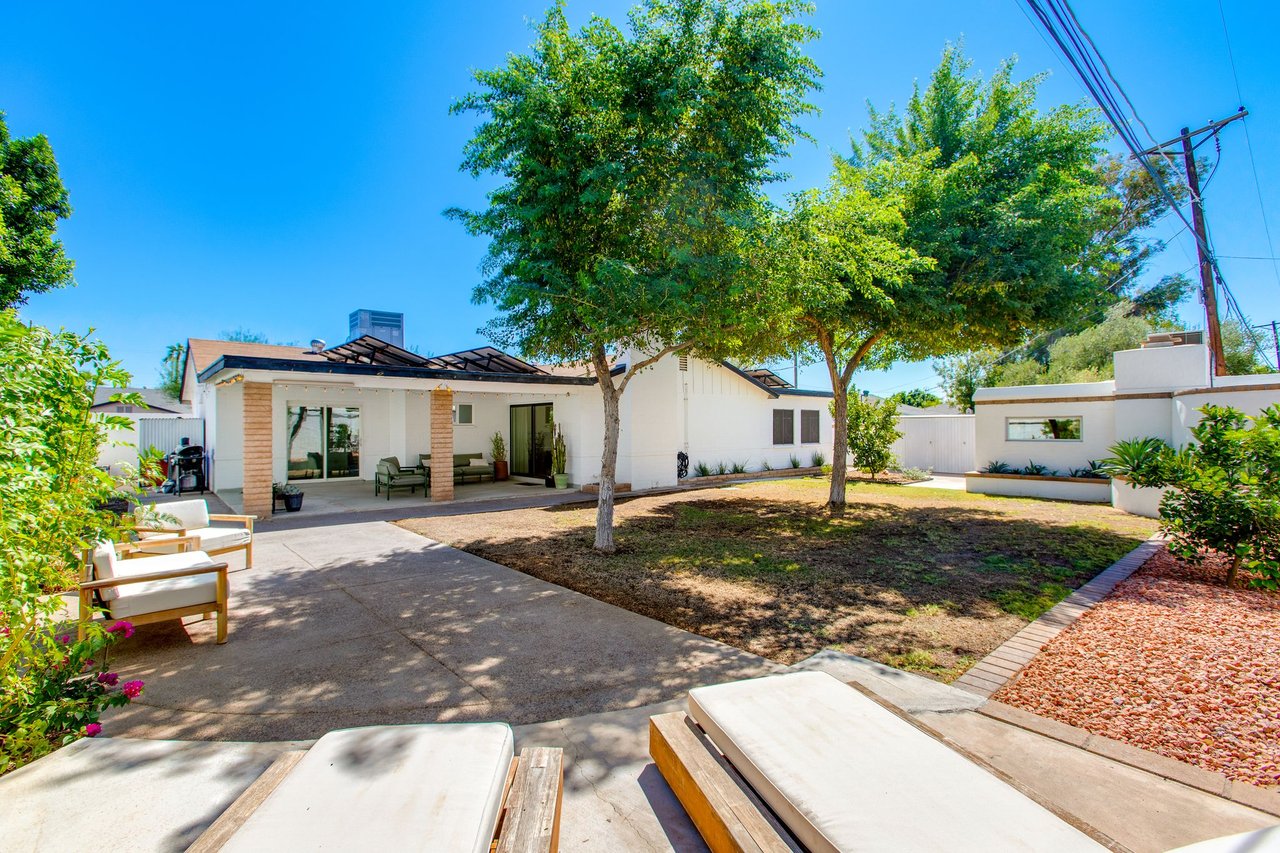 3508 N 62nd Pl - For Lease