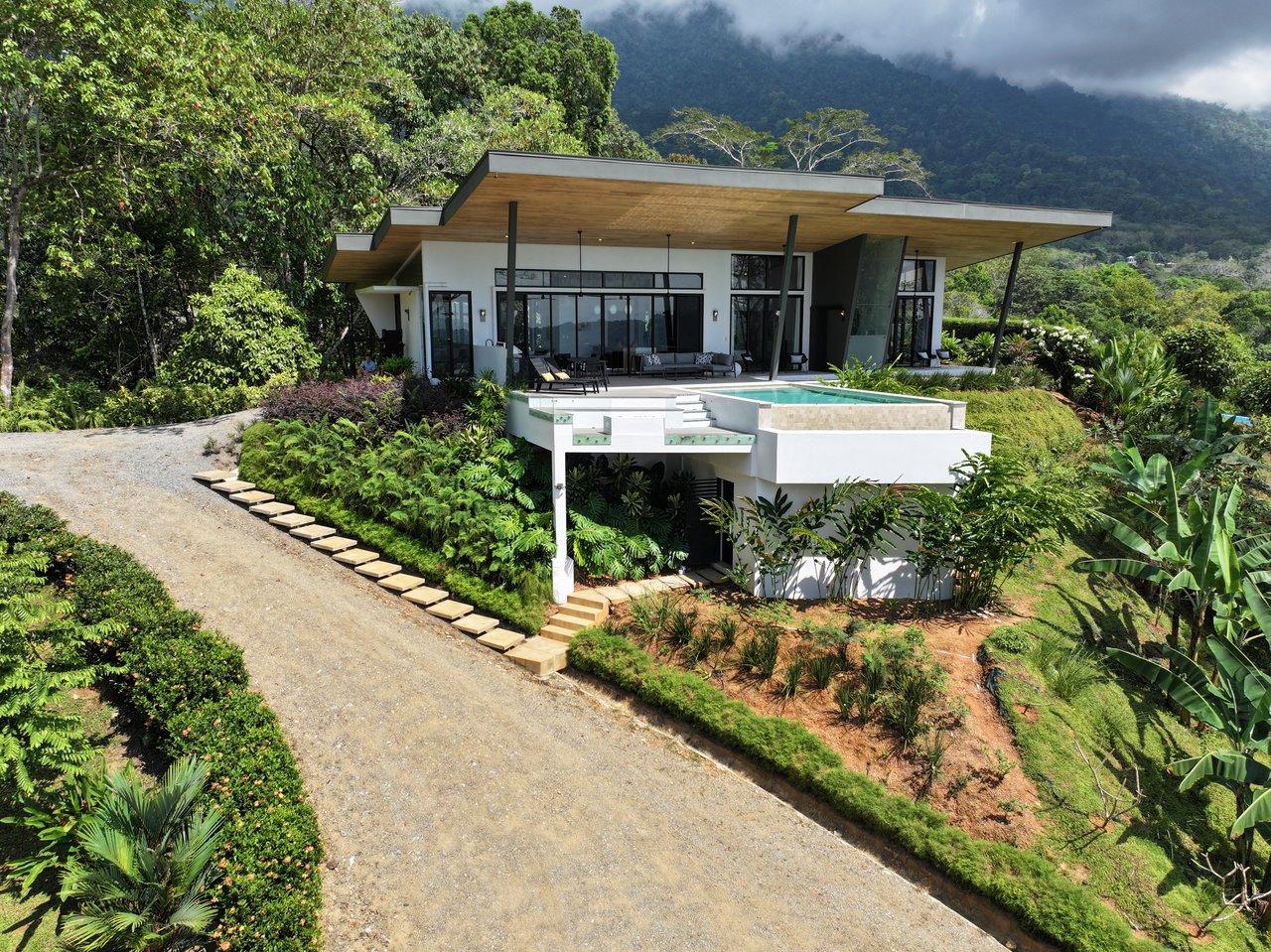 Vista Hermosa, Ojochal
