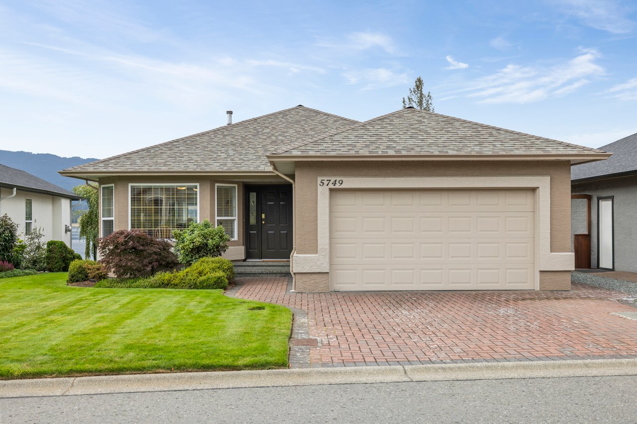 5749 Quarry Crescent 