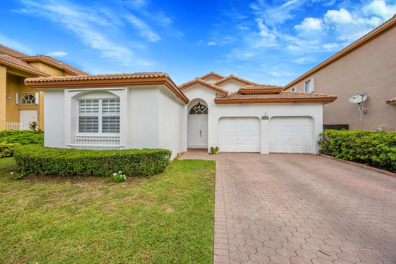 Just Listed at Costa Verde in Doral