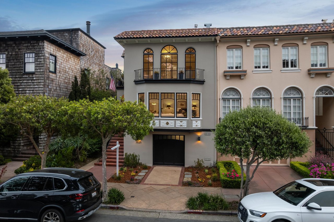 3520 Baker Street