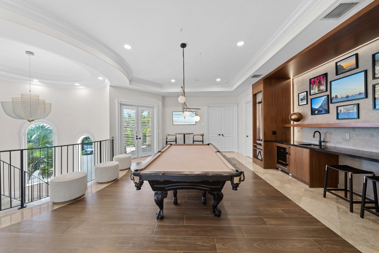 2593 SE 8th St, Pompano Beach, FL 33062