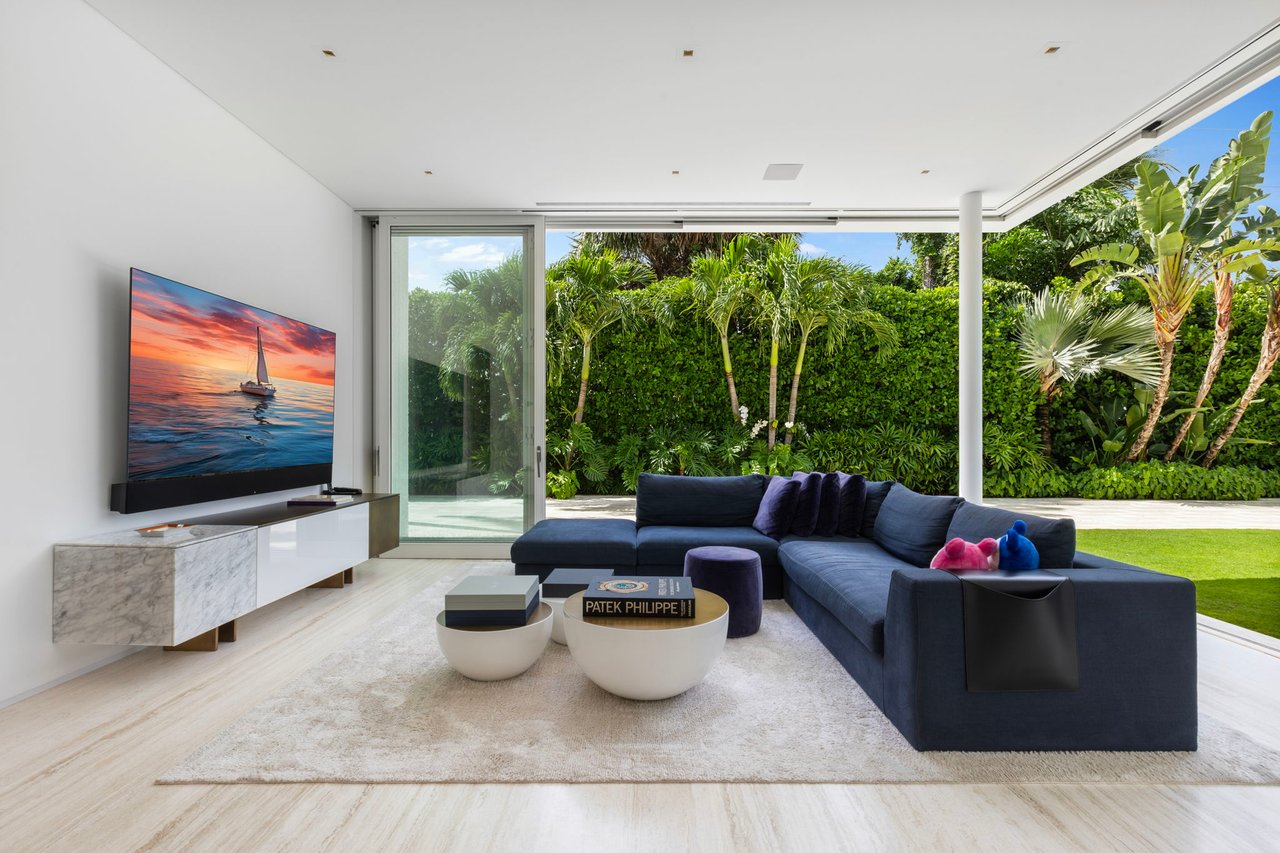 North End Modern Oasis W/ Beach Access