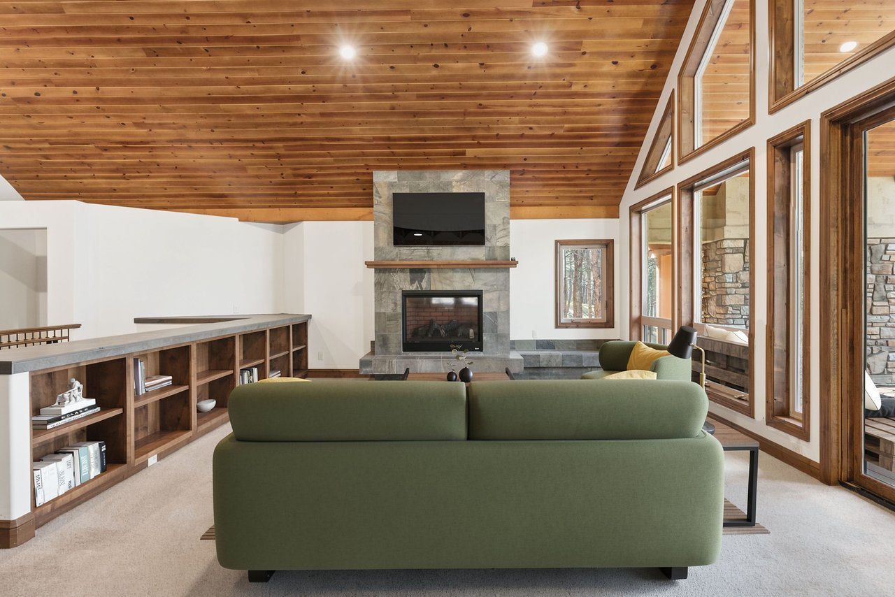 13825 Tewkesbury Court