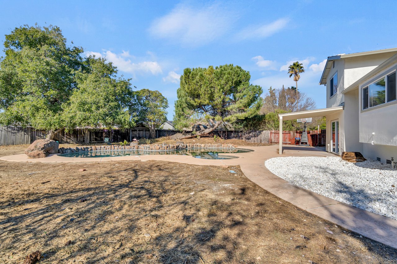7422 PALMER HOUSE DR