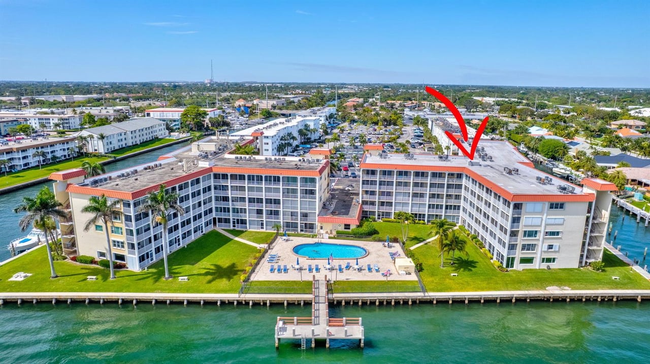 105 Paradise Harbour Boulevard #109