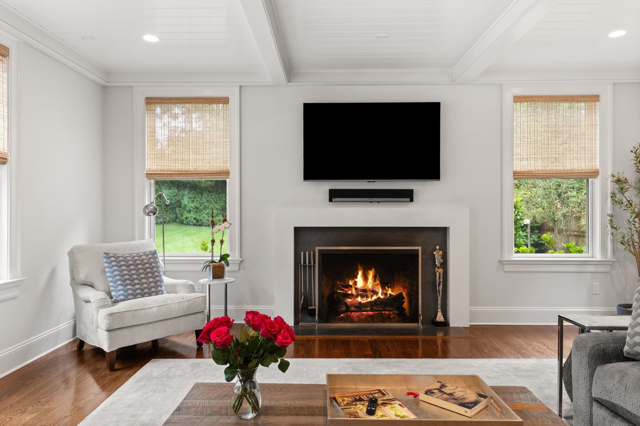 2 Brook Lane, Westport