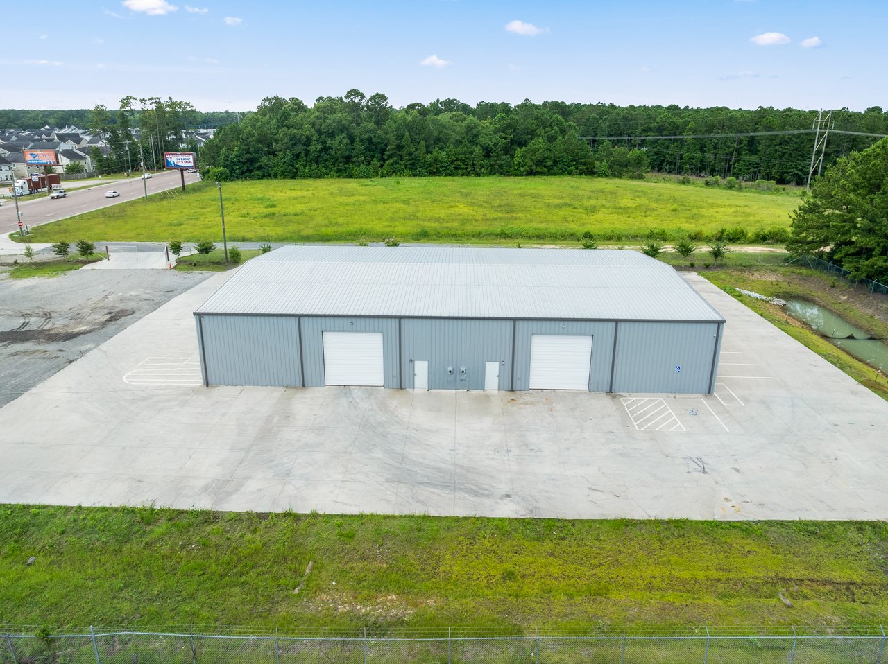 4,800 SF Flex/Warehouse – Hwy 17A, Moncks Corner