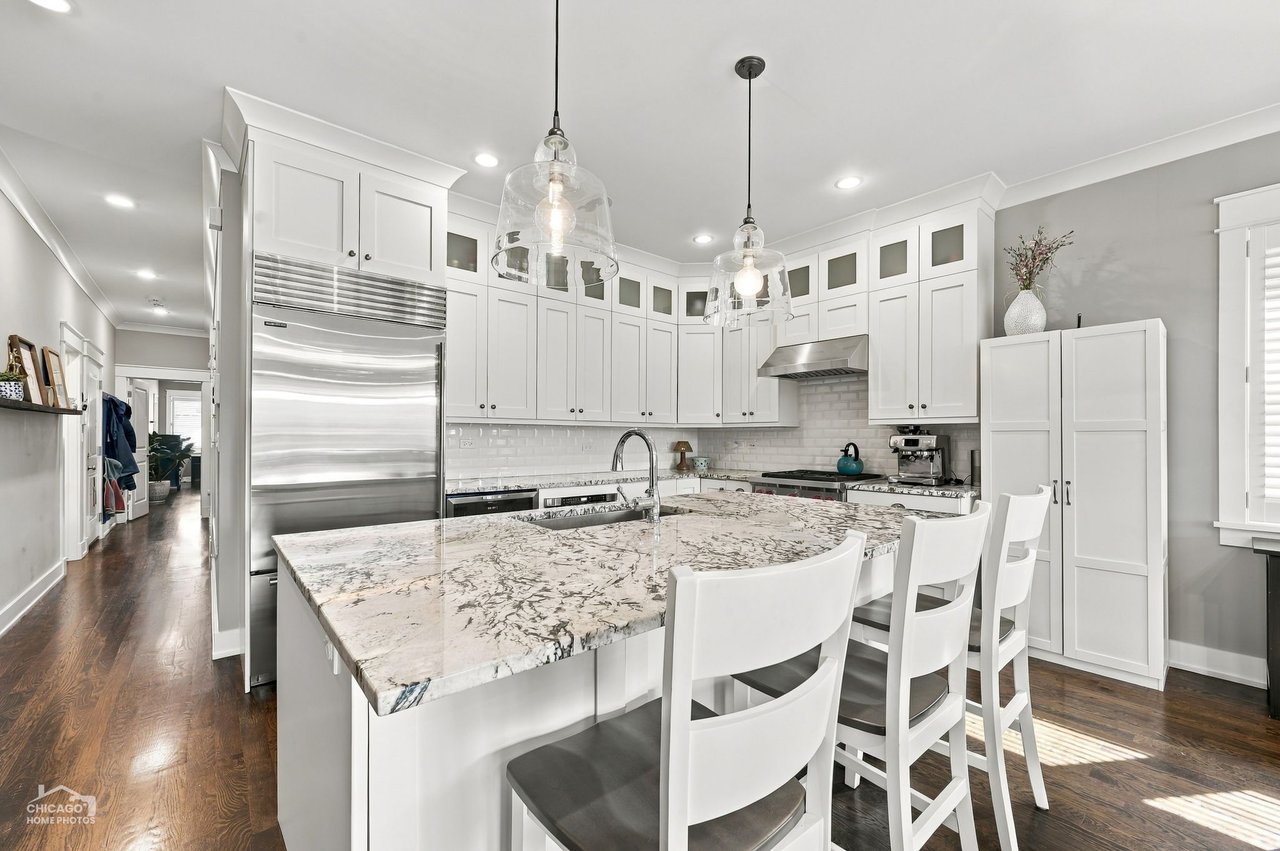 	4007 N Paulina St 4S