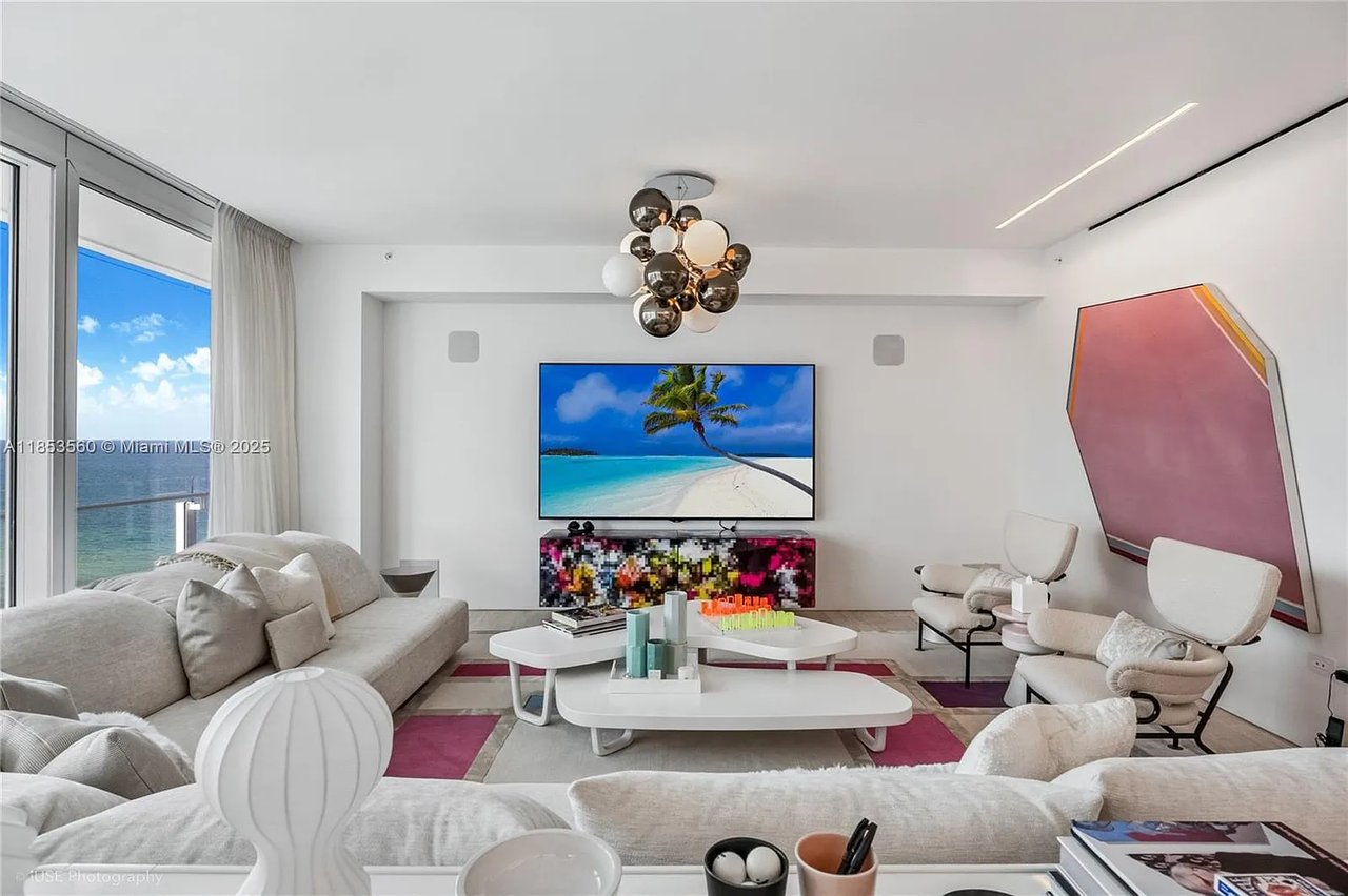 9001 Collins Ave #S-1011