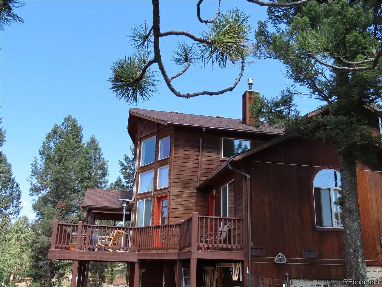 1051 Spring Valley Ln