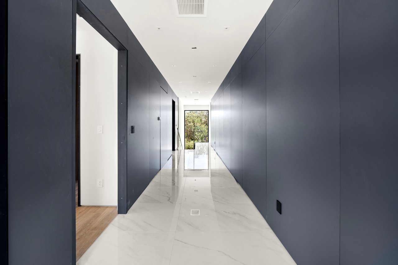 4430 Nautilus Drive, Miami Beach, FL 33140