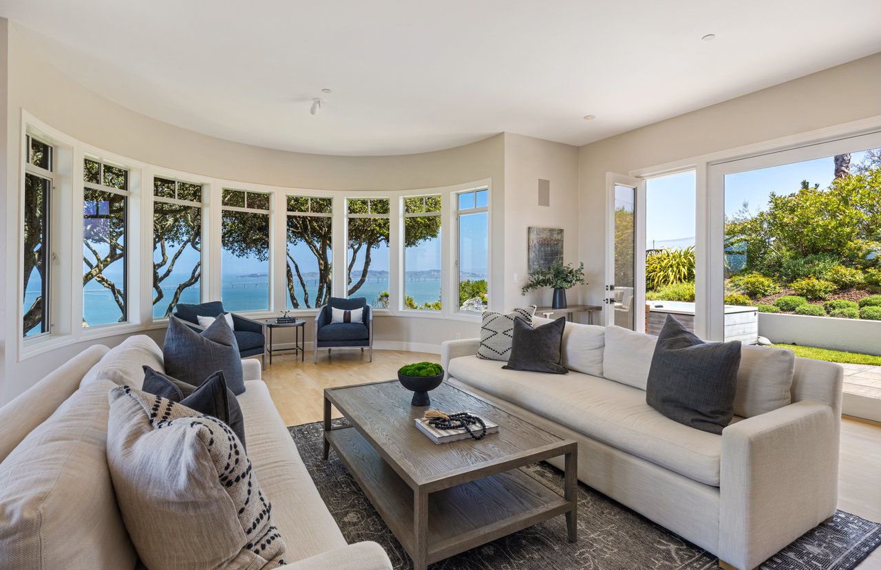 Sweeping Views Across the Bay