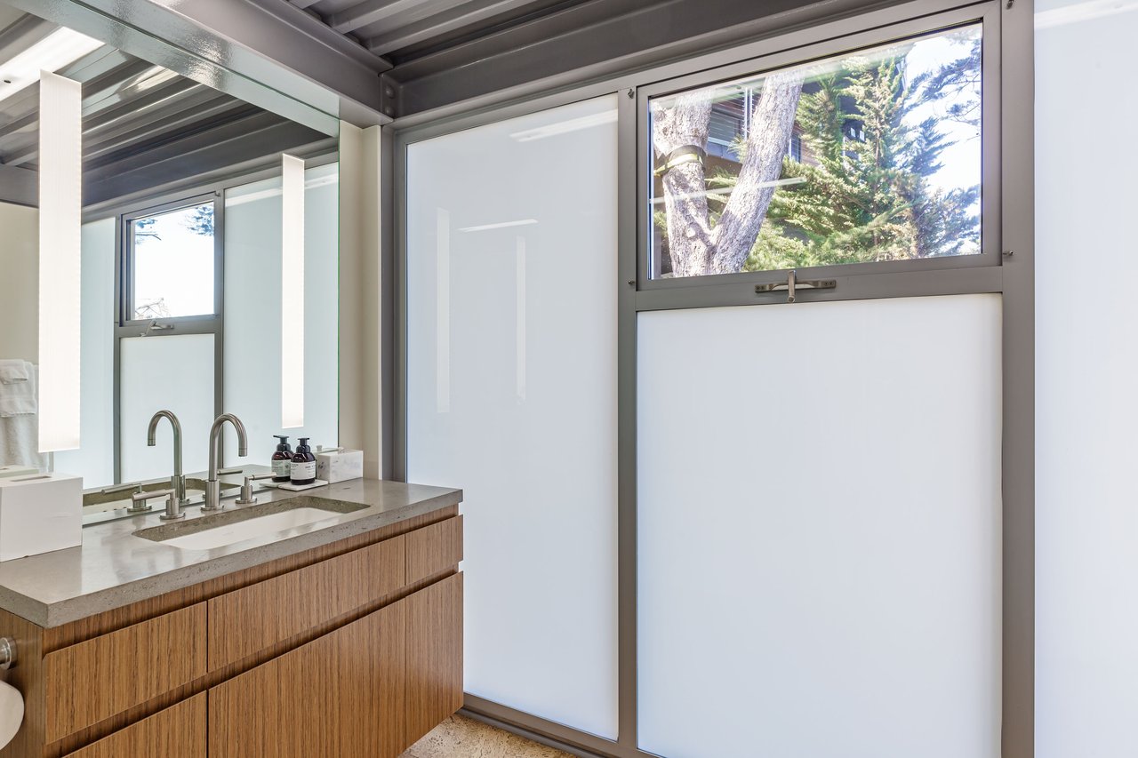 6525 Point Lechuza Dr