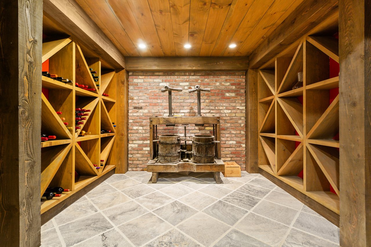Spectacular Oyster Harbors Estate