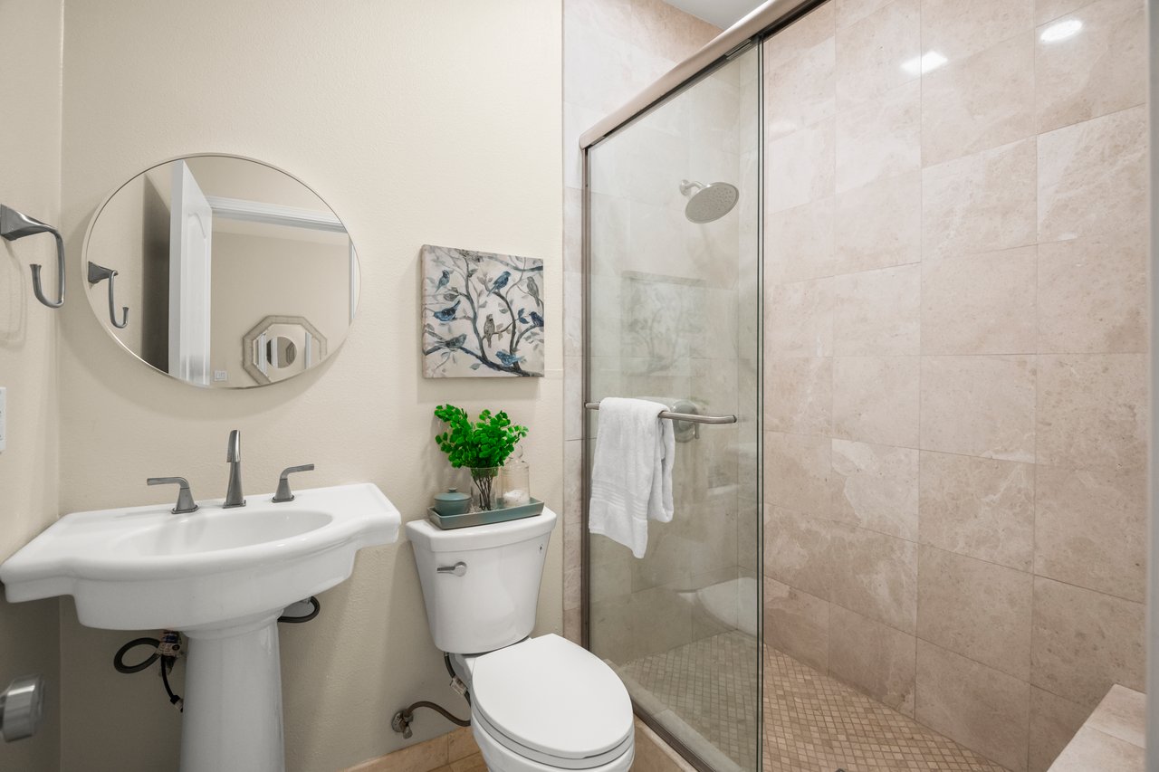 15855 Jackson Oaks Drive