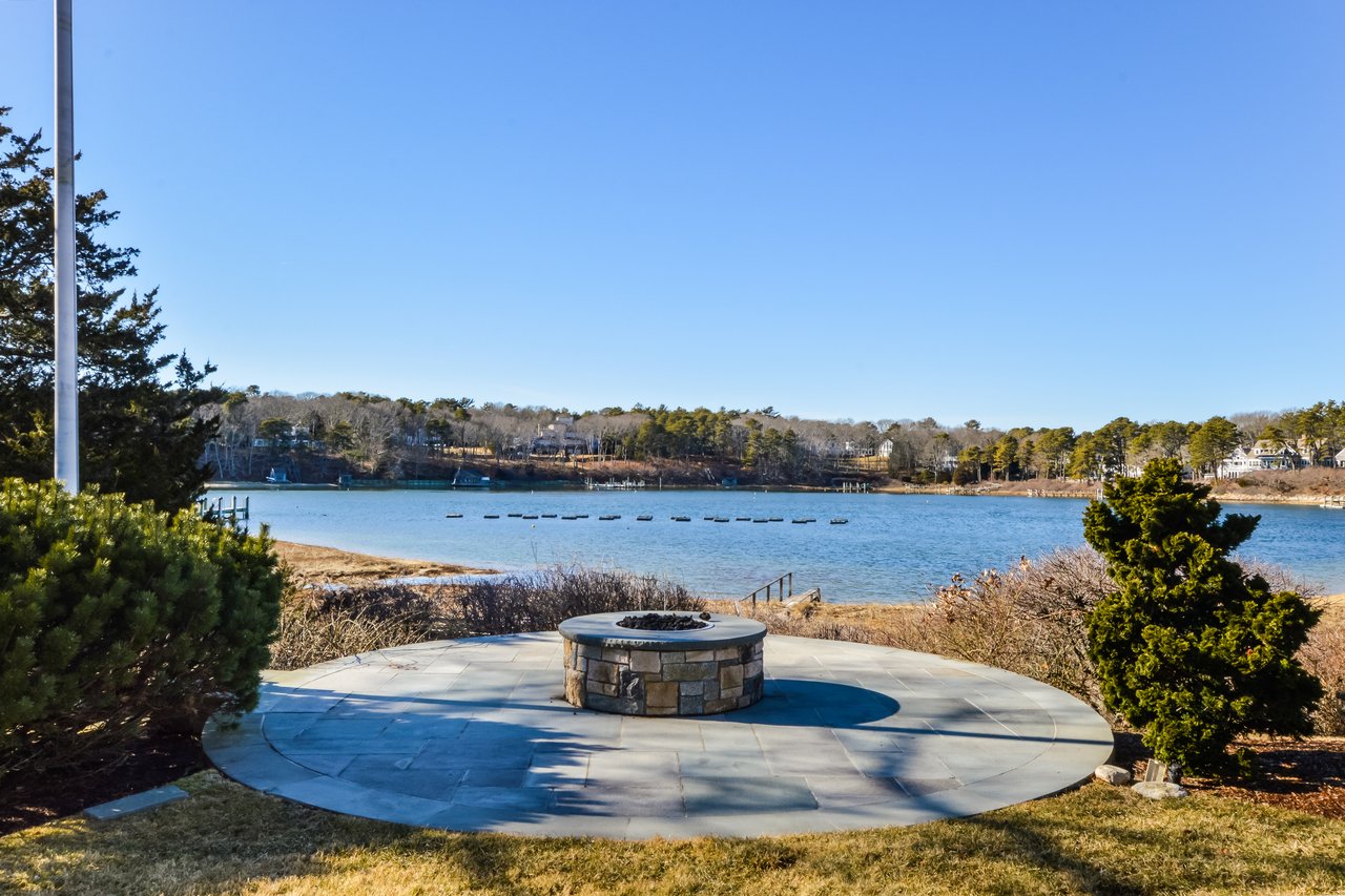 Exquisite Waterfront Estate on Oyster Harbors