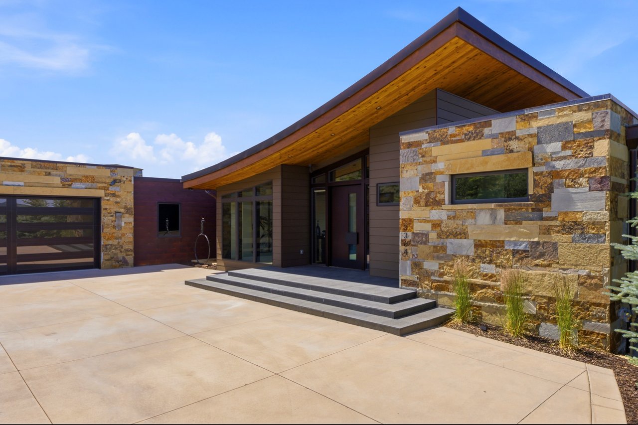 Top-of-Promontory Architectural Estate — Furnished & Turnkey - Front-Row Mountain Views