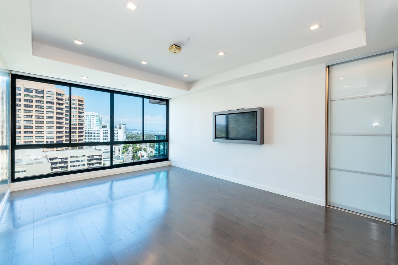 10490 Wilshire Blvd #1705