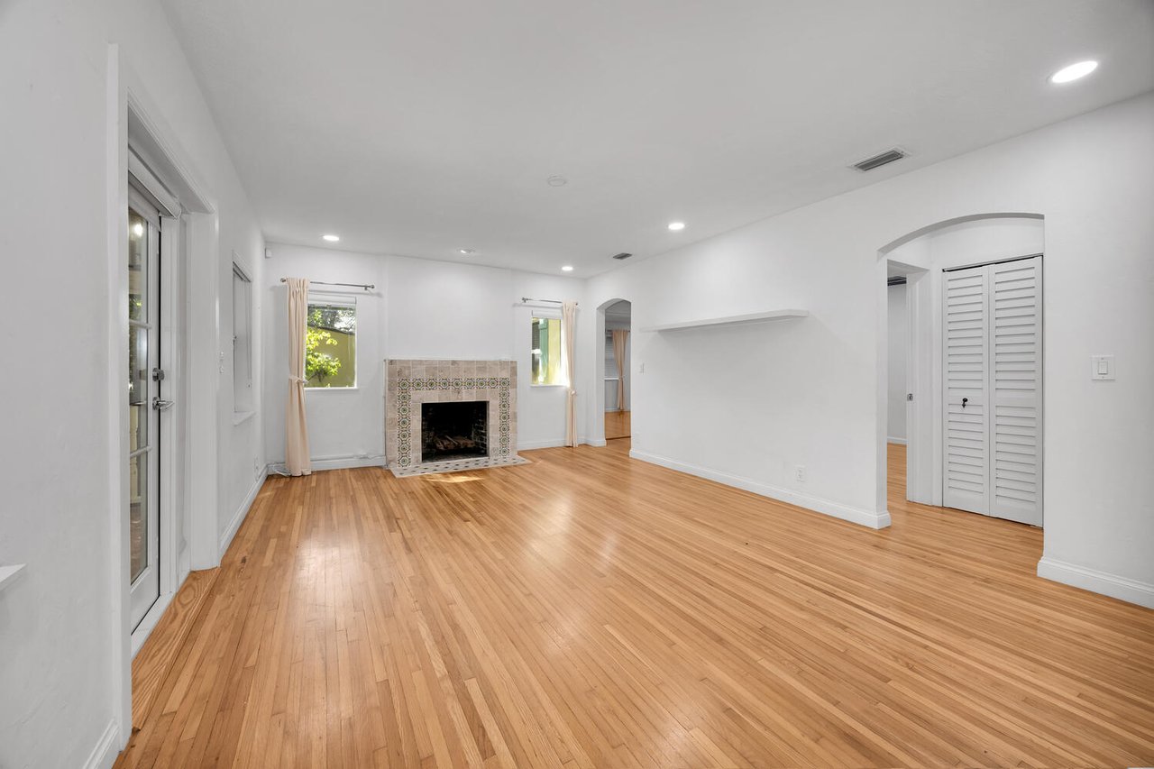 The Oak Haven - The Perfect Coral Gables Home