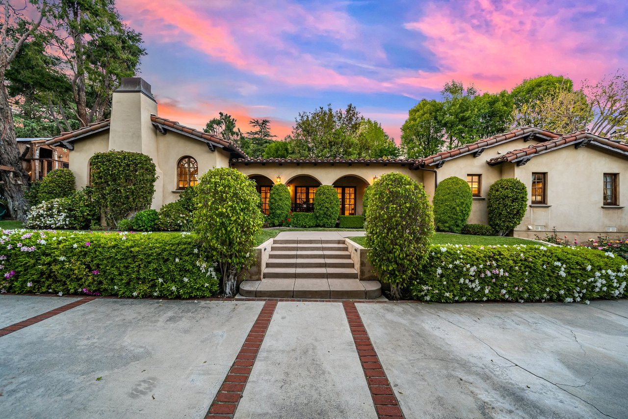 Home in the prime La Canada Flintridge, CA | 5010 Hill St. La Canada Flintridge 