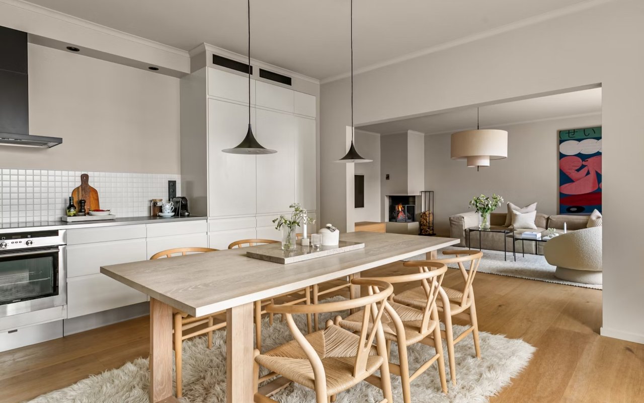 From Clutter to Chic: How to Stage Your Murray, KY, Home for a Standout Tour