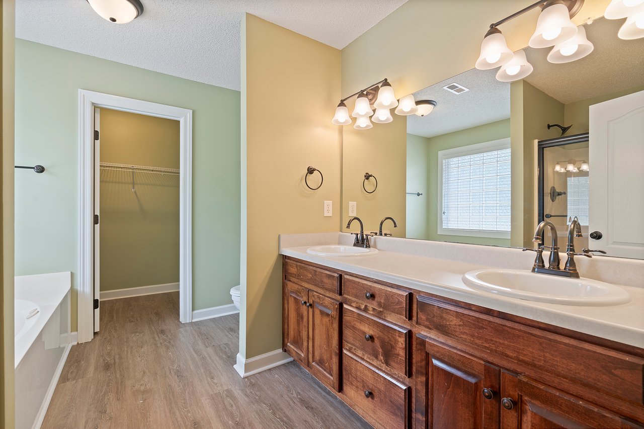 Brand New Listing In Harvest!!