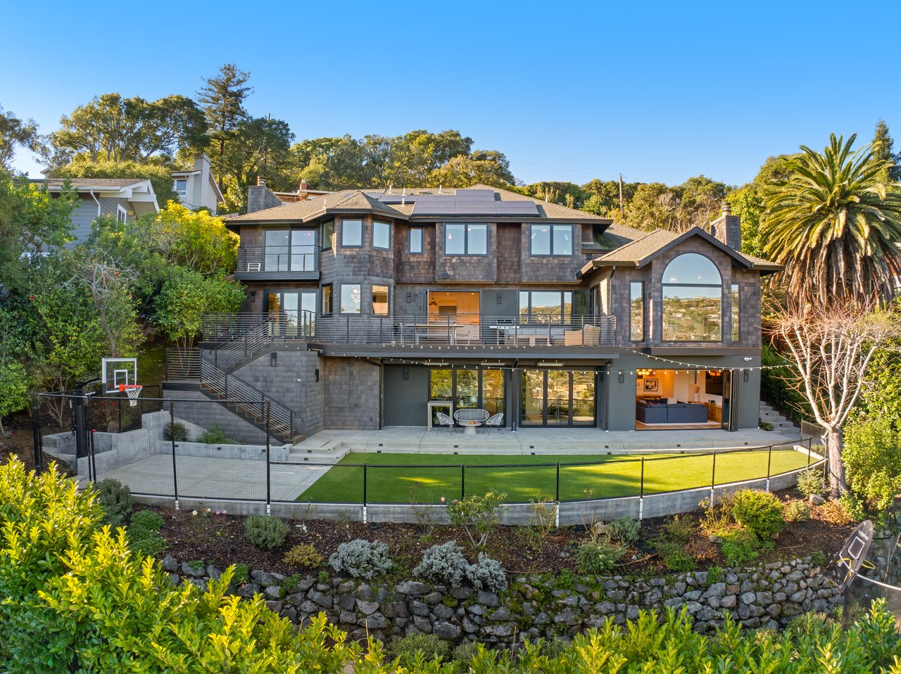 Stylish and Renovated Belvedere Beauty