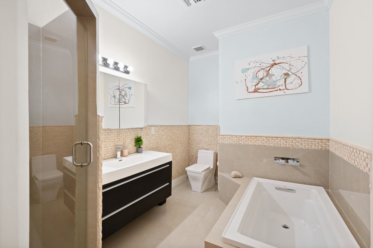 110 Venito, Atlantic Drive