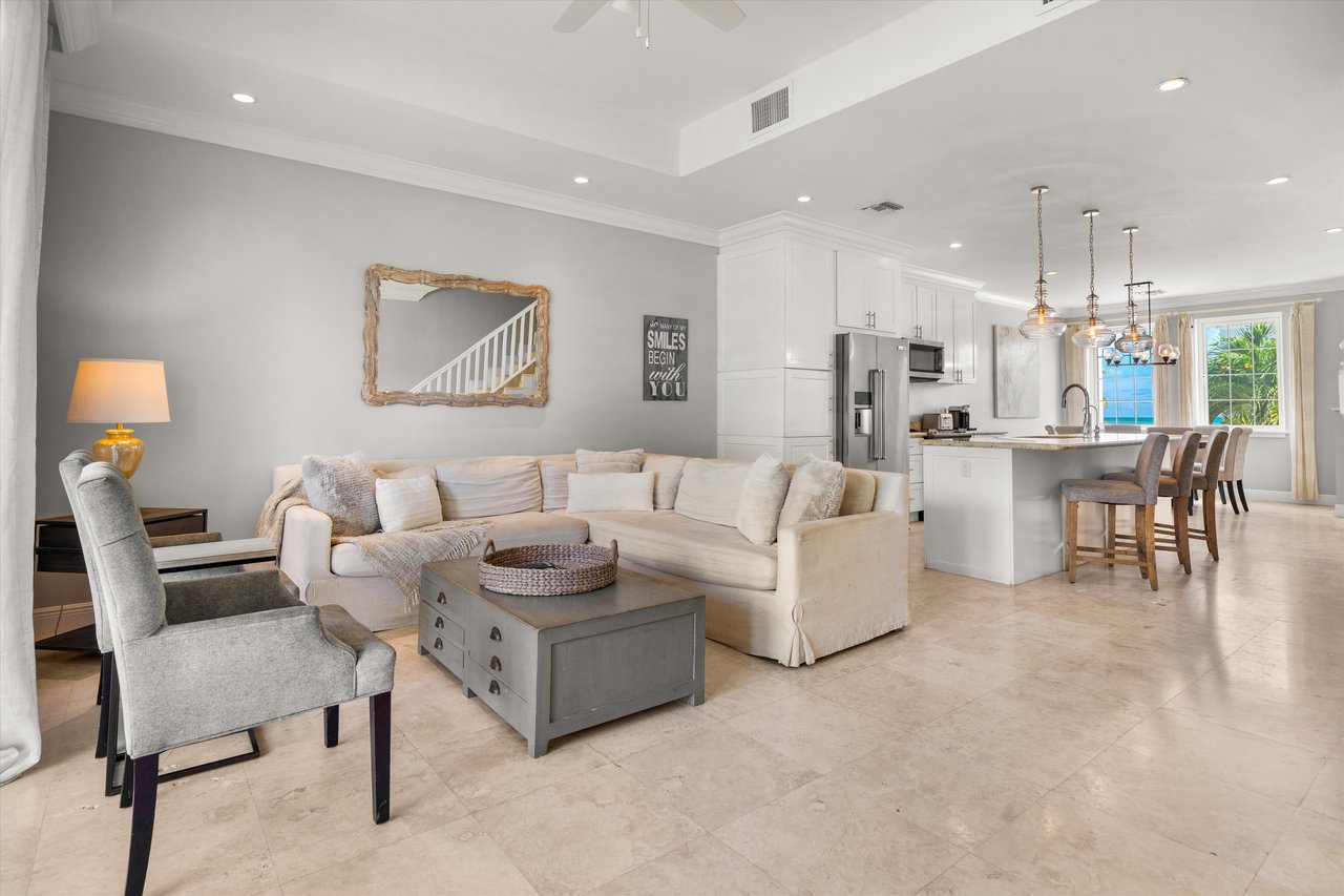 Luxury Oceanview Residence in Palm Cay 