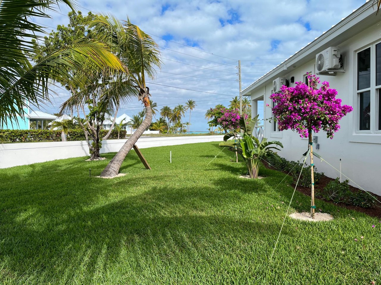 Sunnyside, Treasure Cay 