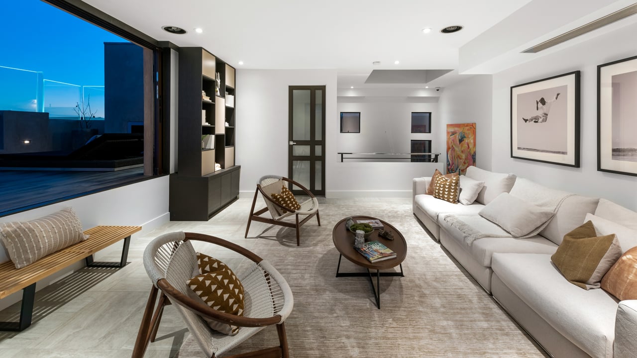 145 Channel Pointe Mall