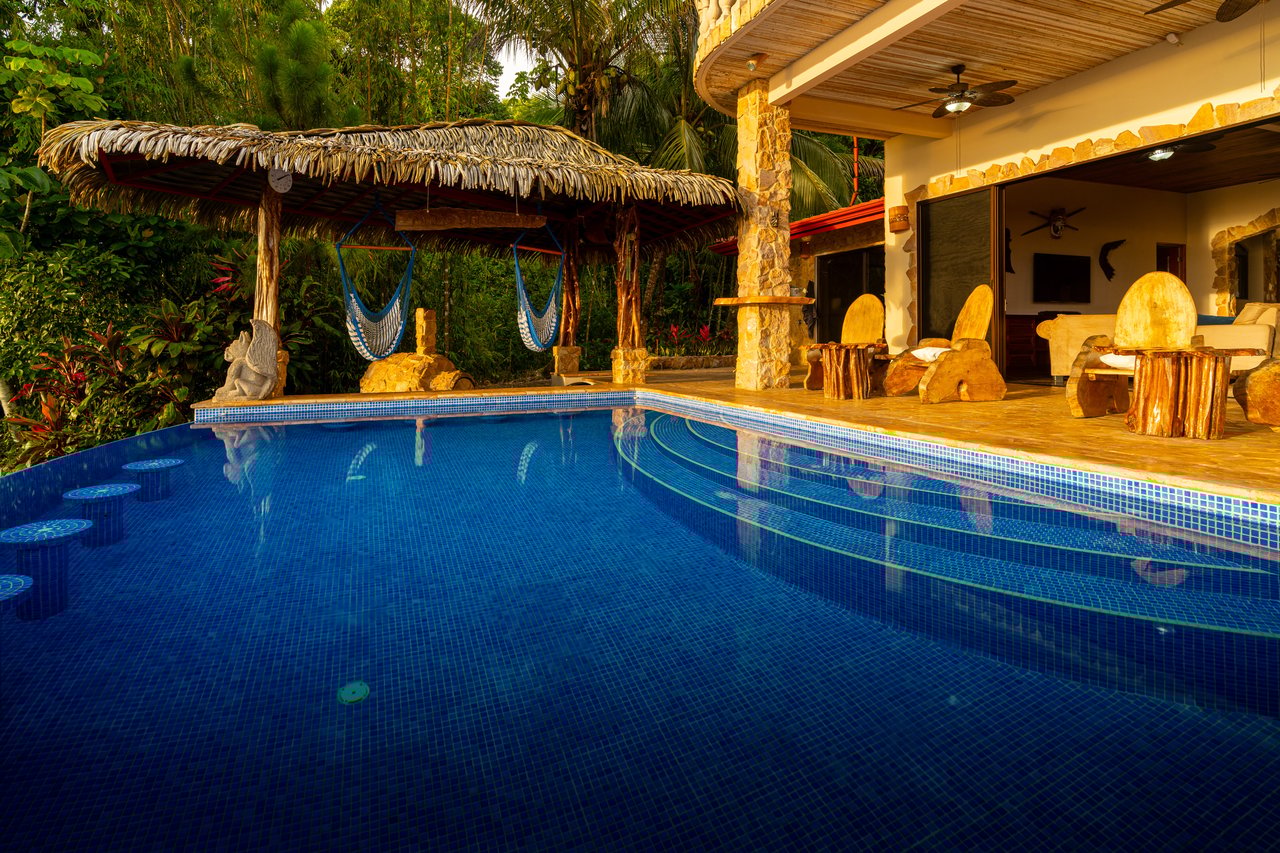 Castillo Puesta del Sol, Escalares - 