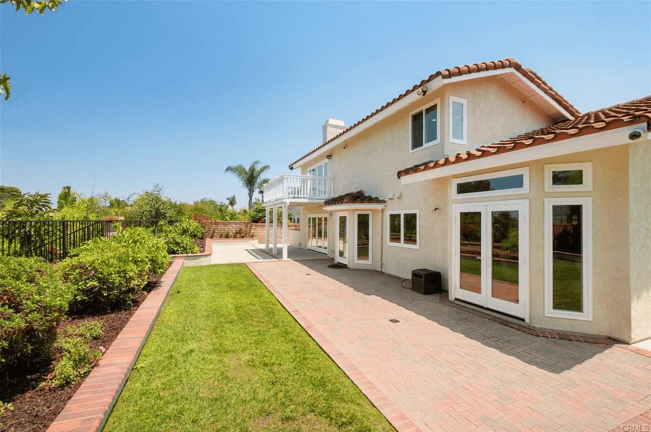 23921 Catbird Court