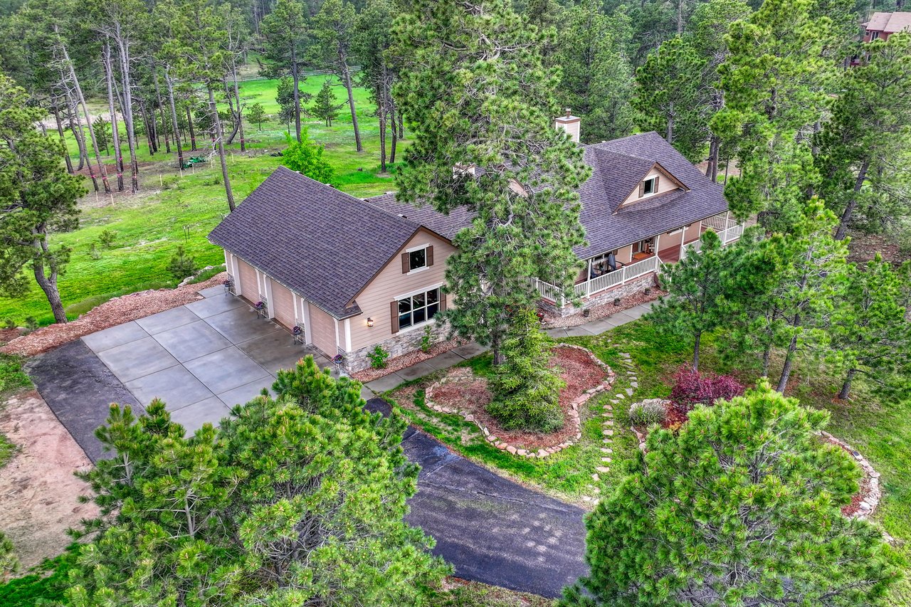 6125 Connaught Drive
