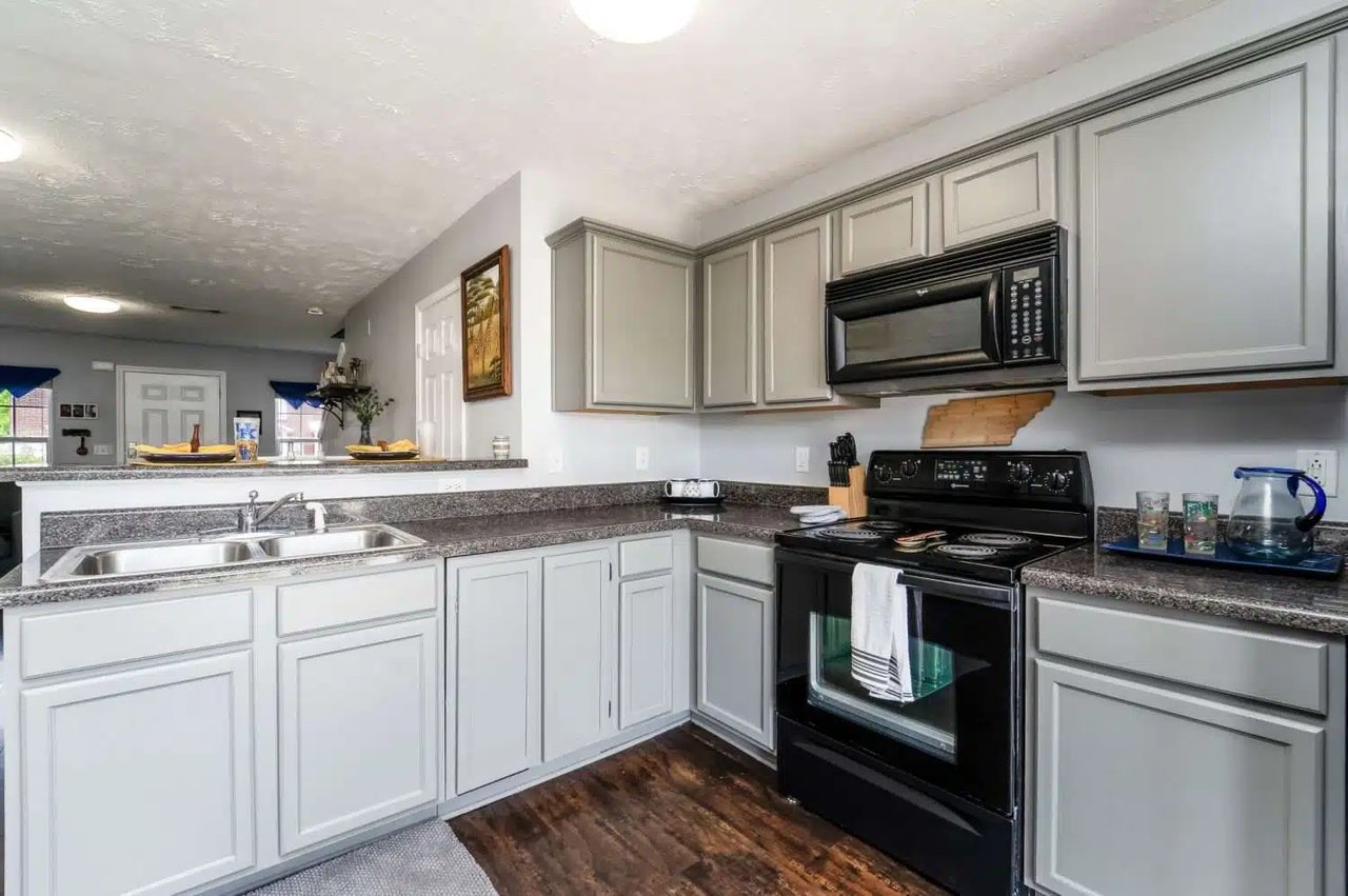 Sold! Gorgeous Renovated Smyrna Townhome