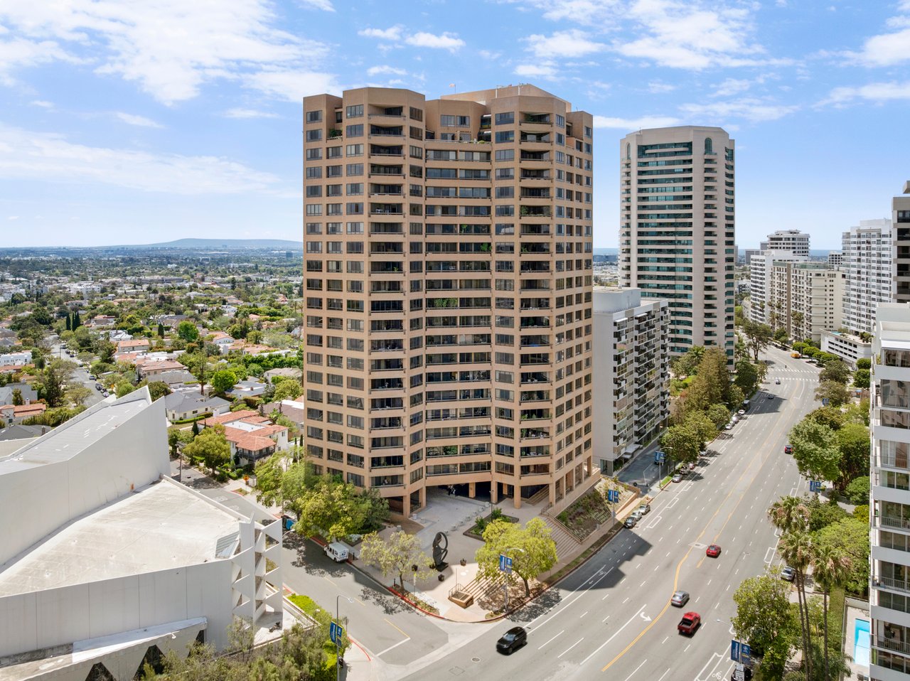 10430 Wilshire Blvd #202, Westwood