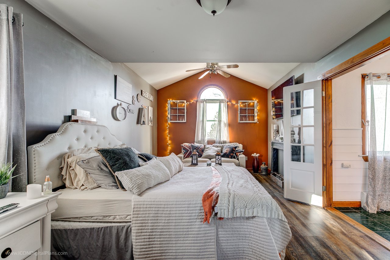 2685 Main Road, Tiverton, RI 02878