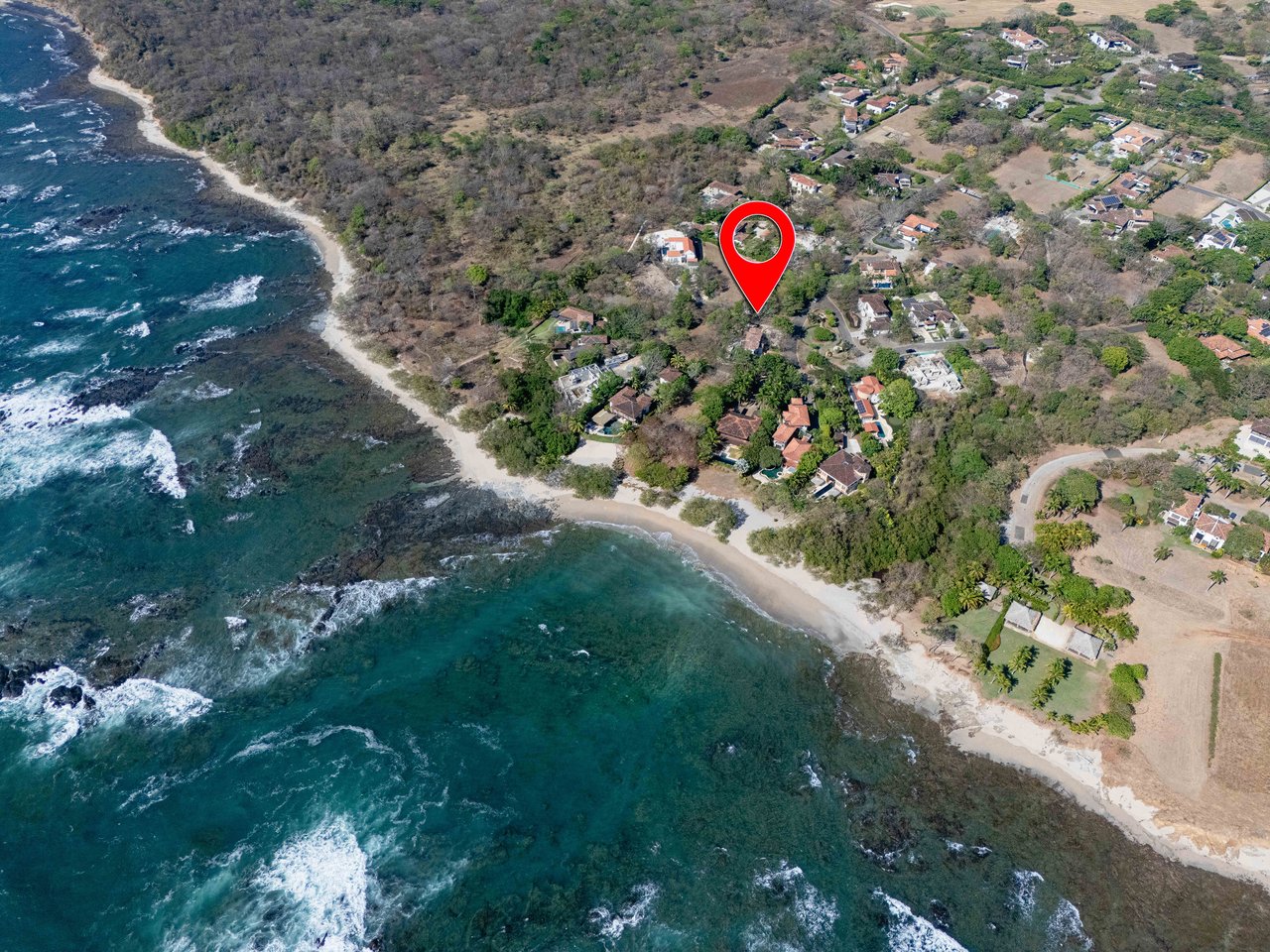 Casa Las Mareas | 4-Bedroom Beachfront Villa with Pool in Las Golondrinas, Hacienda Pinilla