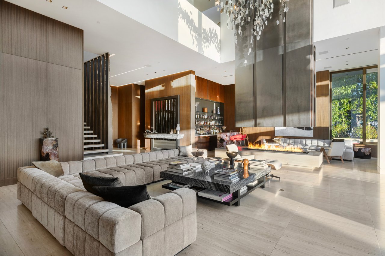 1305 Collingwood Pl
