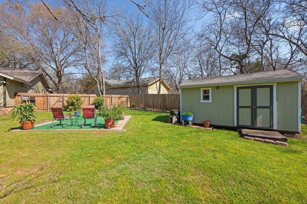6103 Waldon Hollow