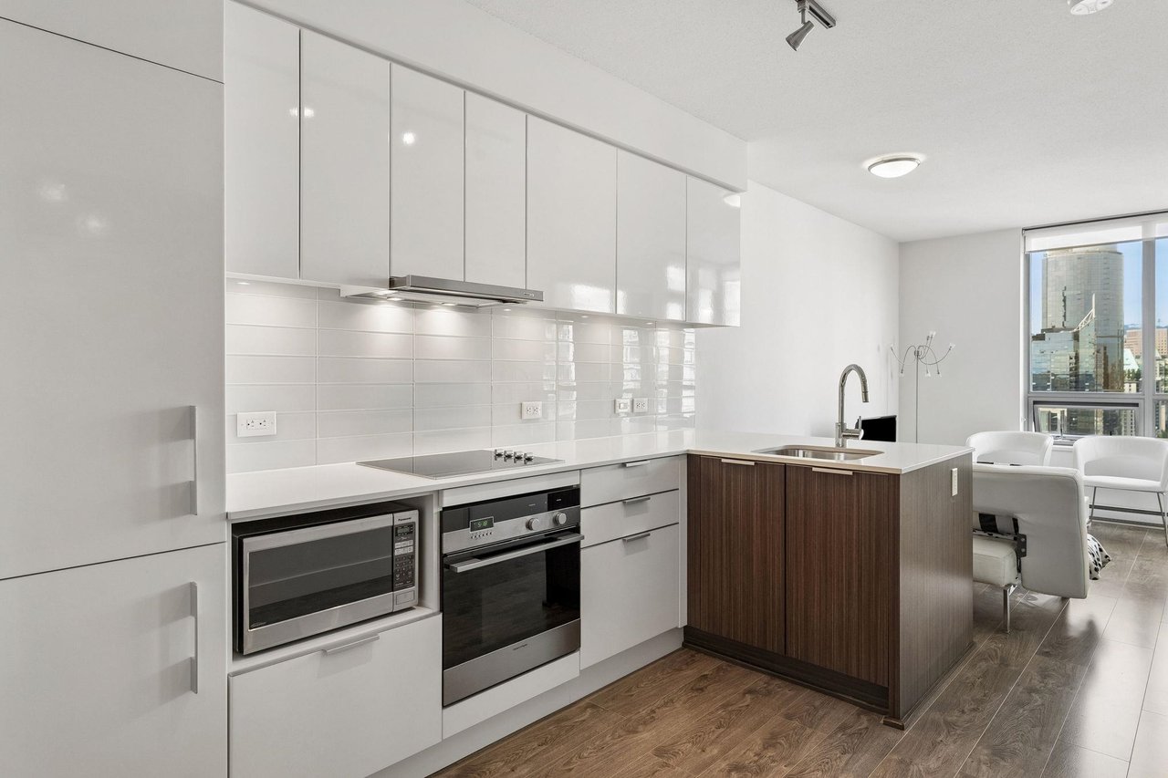 2705-1308 Hornby St Unit: 2705