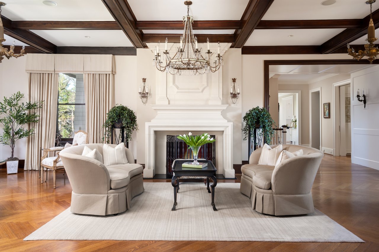 How to Price Your Luxury Home in 30068