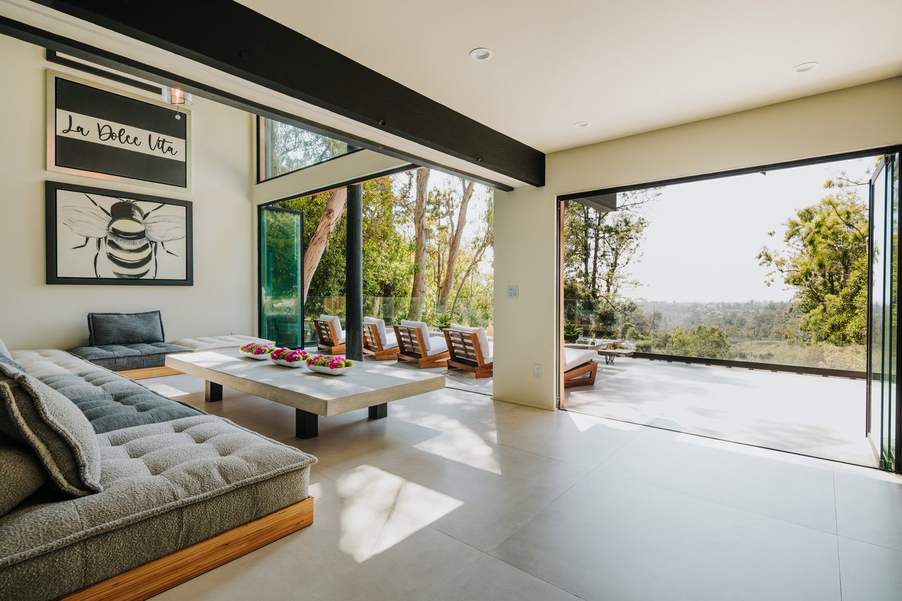 1509 Amalfi Dr 