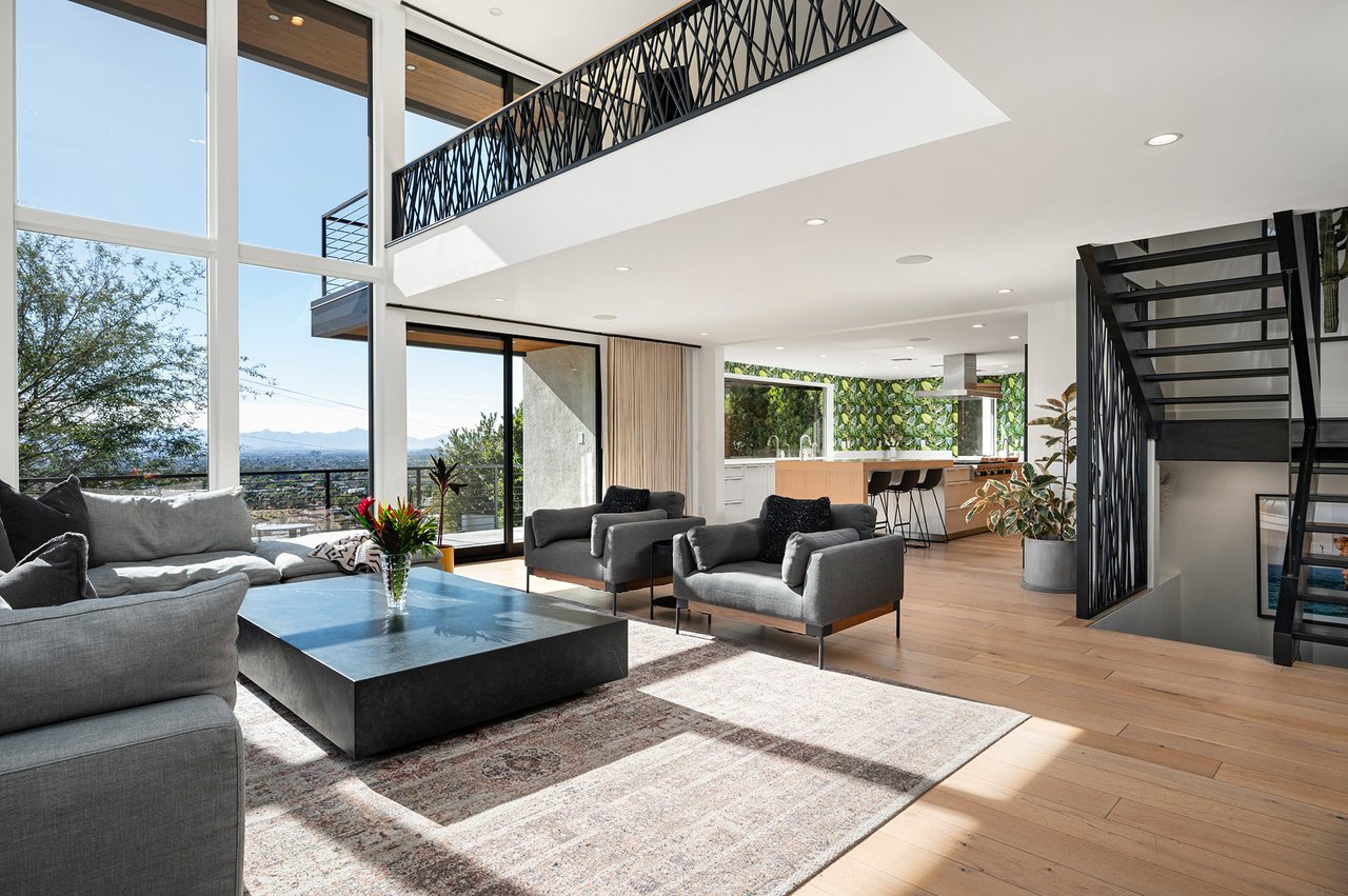 5419 E VALLE VISTA Road